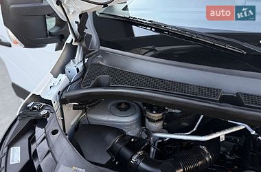 Грузовой фургон Renault Master 2023 в Дубно