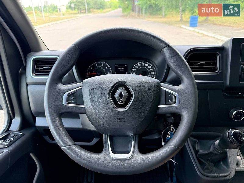 Тентованый Renault Master 2023 в Киеве