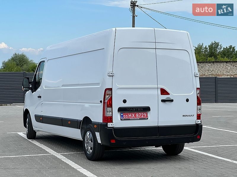 Грузовой фургон Renault Master 2023 в Дубно