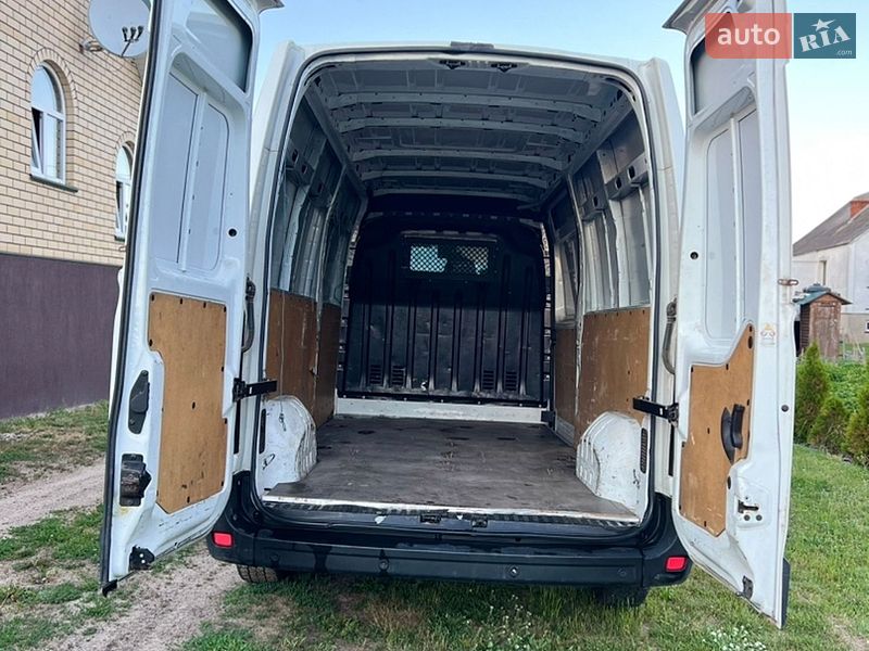 Грузовой фургон Renault Master 2018 в Старой Выжевке