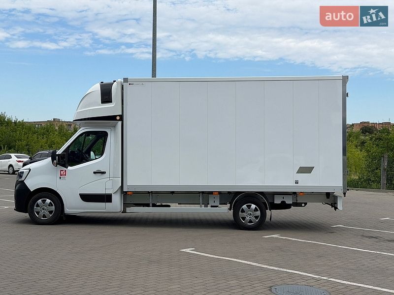 Грузовой фургон Renault Master 2022 в Дубно