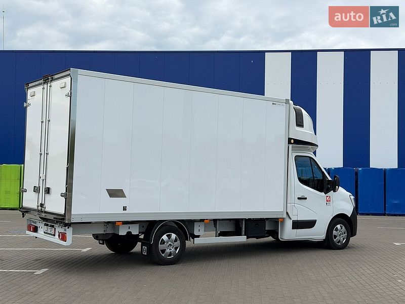 Грузовой фургон Renault Master 2022 в Дубно