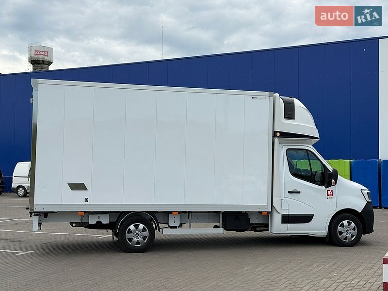 Грузовой фургон Renault Master 2022 в Дубно
