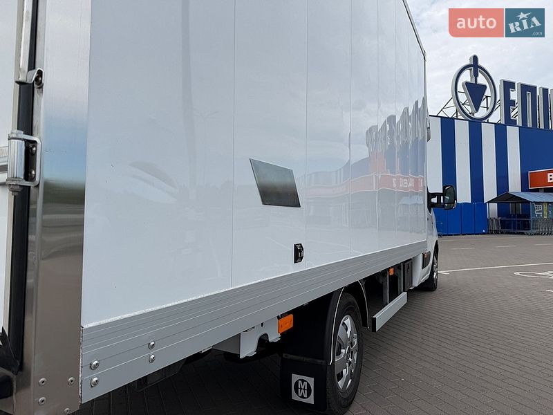 Грузовой фургон Renault Master 2022 в Дубно