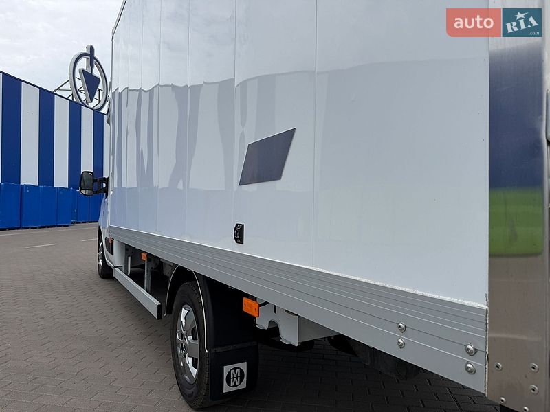 Грузовой фургон Renault Master 2022 в Дубно