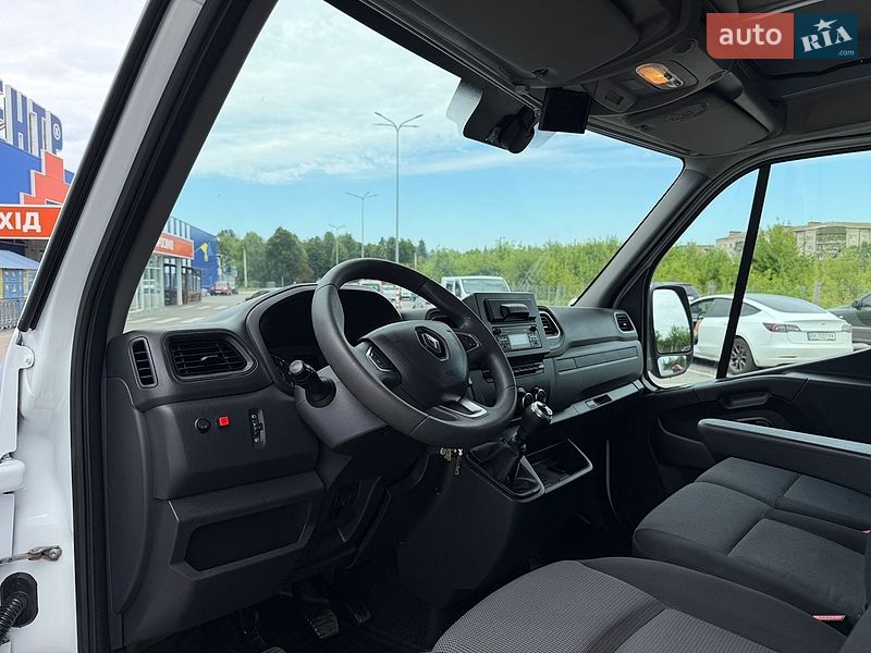 Грузовой фургон Renault Master 2022 в Дубно