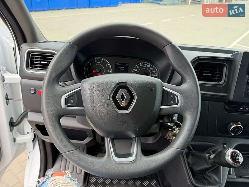 Грузовой фургон Renault Master 2022 в Дубно