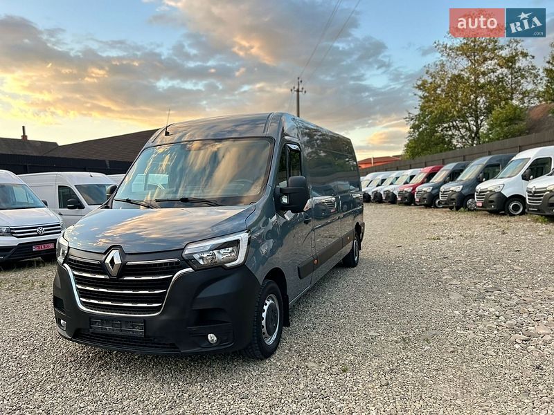 Грузовой фургон Renault Master 2021 в Хусте