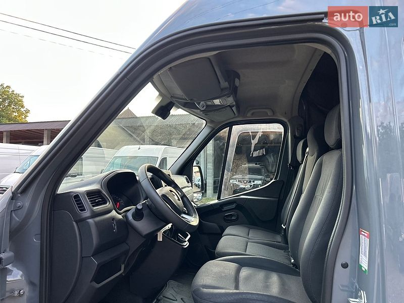 Грузовой фургон Renault Master 2021 в Хусте