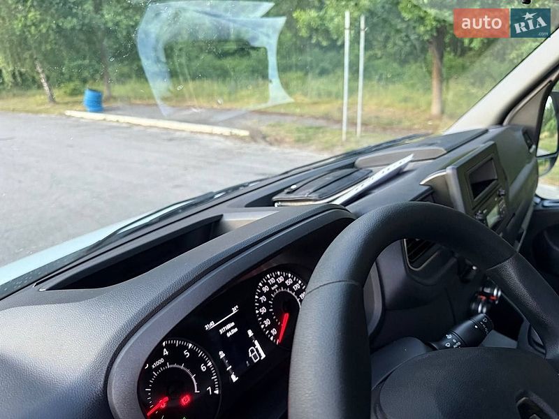 Тентованый Renault Master 2021 в Днепре