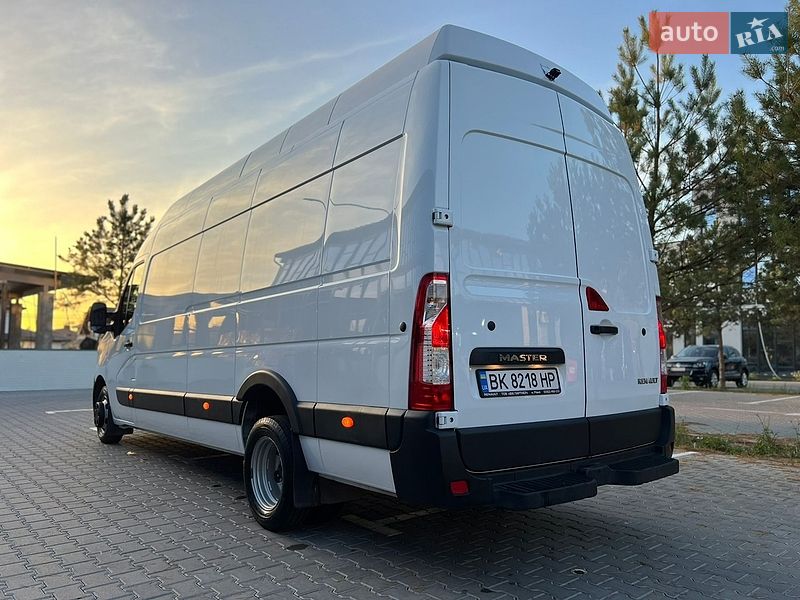 Микроавтобус грузовой (до 3,5т) Renault Master 2021 в Ровно