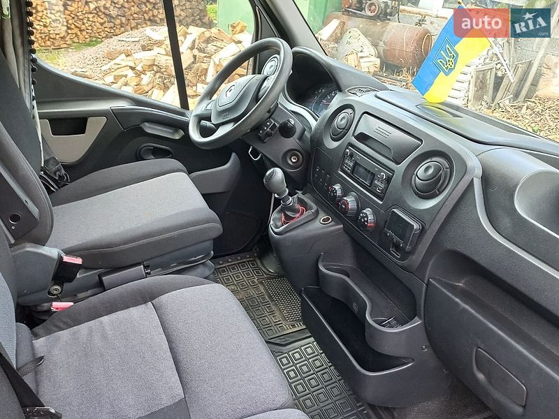 Грузовой фургон Renault Master 2018 в Львове
