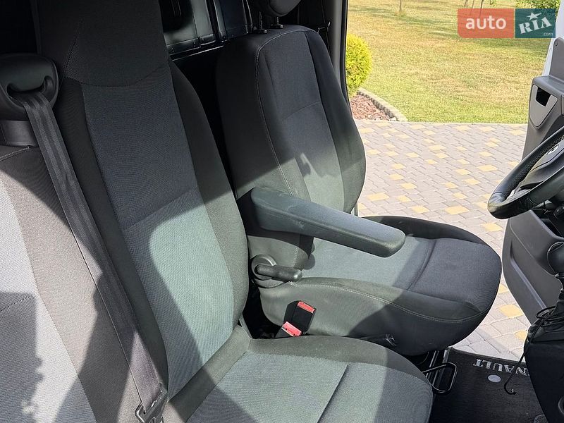Микроавтобус грузовой (до 3,5т) Renault Master 2018 в Львове