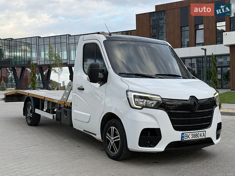 Эвакуатор Renault Master 2020 в Ровно