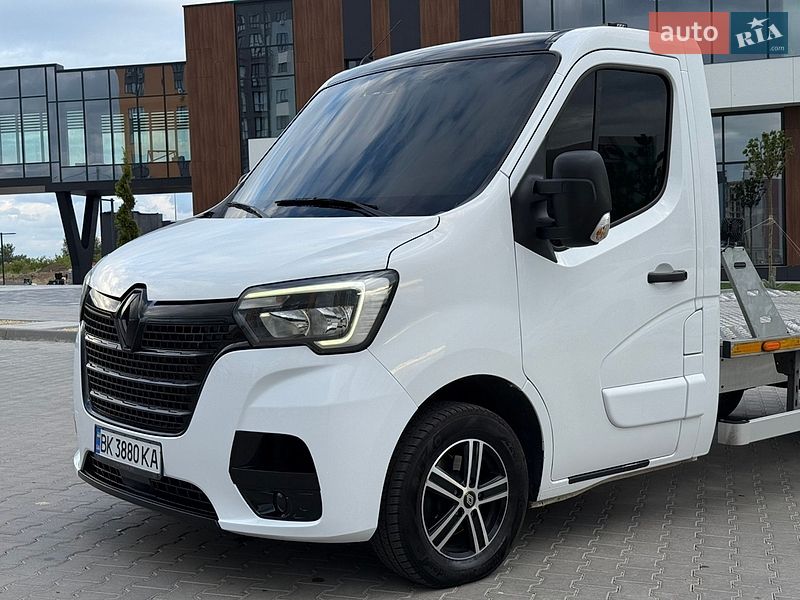 Эвакуатор Renault Master 2020 в Ровно