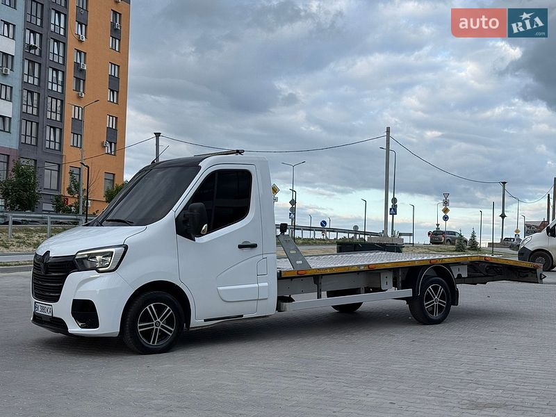 Эвакуатор Renault Master 2020 в Ровно