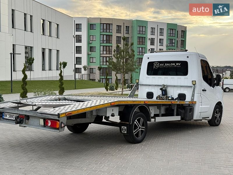 Эвакуатор Renault Master 2020 в Ровно