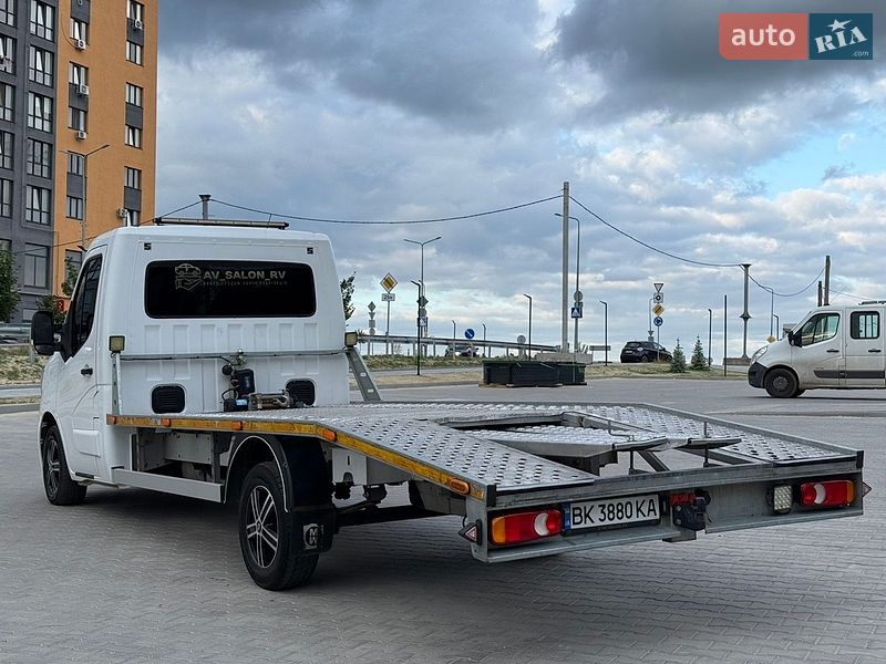 Эвакуатор Renault Master 2020 в Ровно