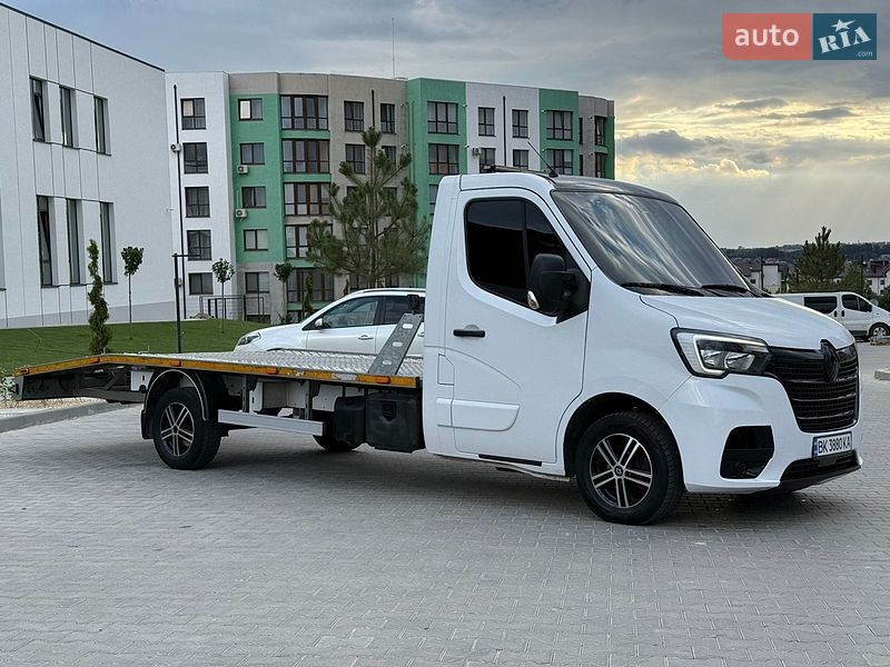 Эвакуатор Renault Master 2020 в Ровно