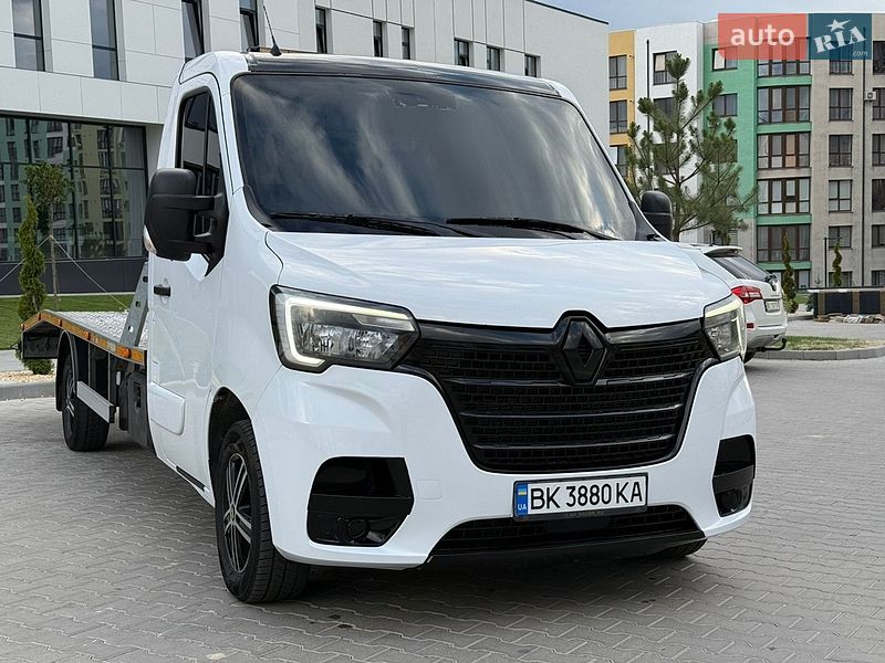 Эвакуатор Renault Master 2020 в Ровно