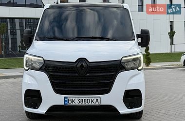 Эвакуатор Renault Master 2020 в Ровно