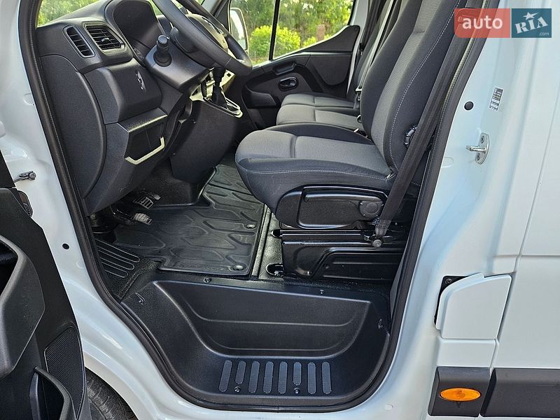 Микроавтобус грузовой (до 3,5т) Renault Master 2022 в Бердичеве
