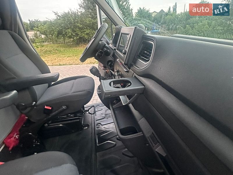 Інші вантажівки Renault Master 2022 в Білій Церкві