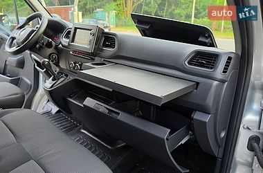 Вантажний фургон Renault Master 2022 в Житомирі