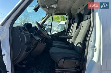Вантажний фургон Renault Master 2020 в Рівному