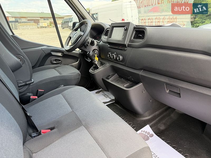 Вантажний фургон Renault Master 2022 в Тернополі