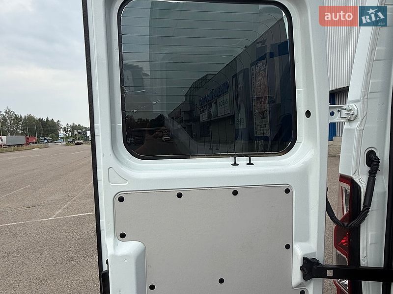 Вантажопасажирський фургон Renault Master 2017 в Ковелі