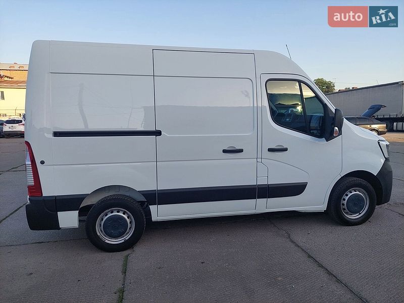 Вантажний фургон Renault Master 2021 в Львові