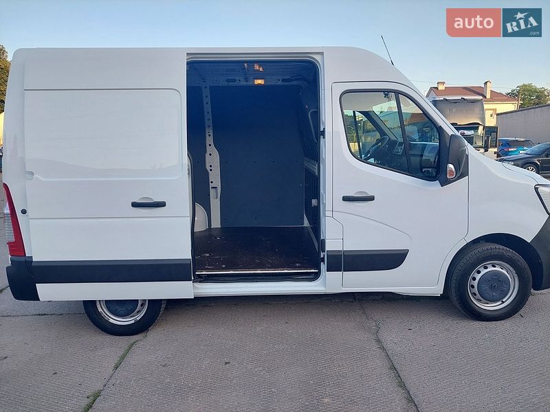 Вантажний фургон Renault Master 2021 в Львові