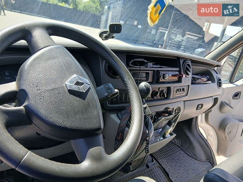 Грузовой фургон Renault Master 2005 в Луцке