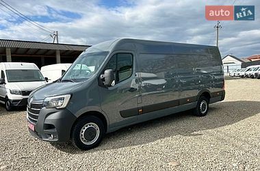 Грузовой фургон Renault Master 2022 в Хусте