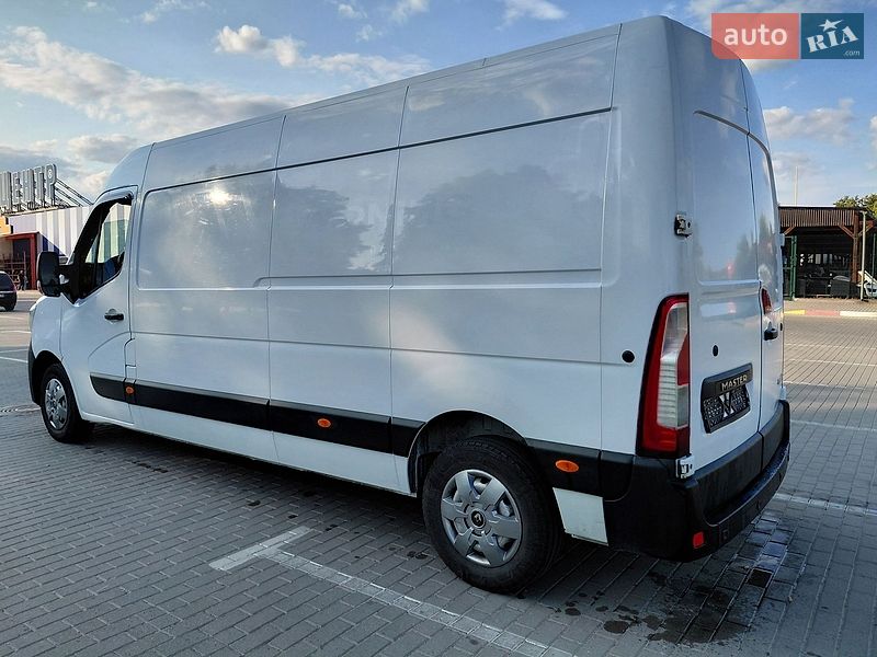 Вантажний фургон Renault Master 2020 в Івано-Франківську