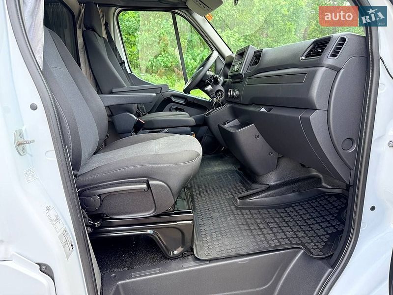 Тентований Renault Master 2022 в Києві