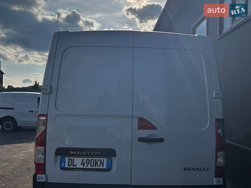 Вантажний фургон Renault Master 2022 в Долині