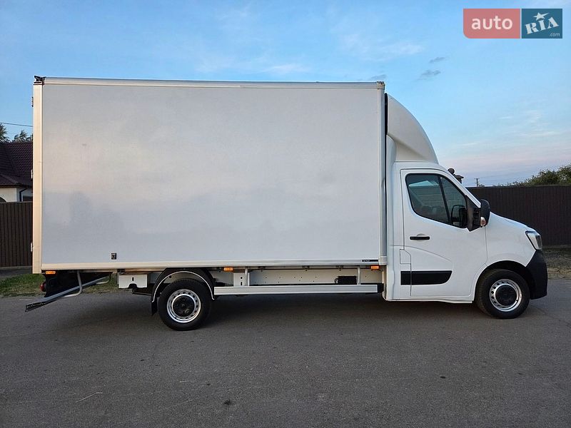 Грузовой фургон Renault Master 2022 в Дубно