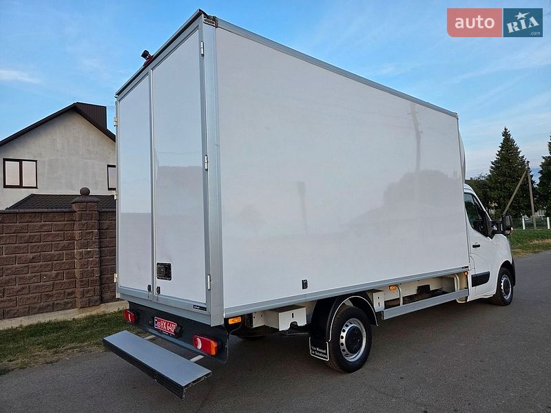 Грузовой фургон Renault Master 2022 в Дубно
