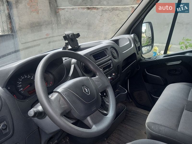 Вантажний фургон Renault Master 2018 в Полтаві