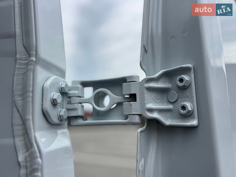 Вантажний фургон Renault Master 2023 в Дубні