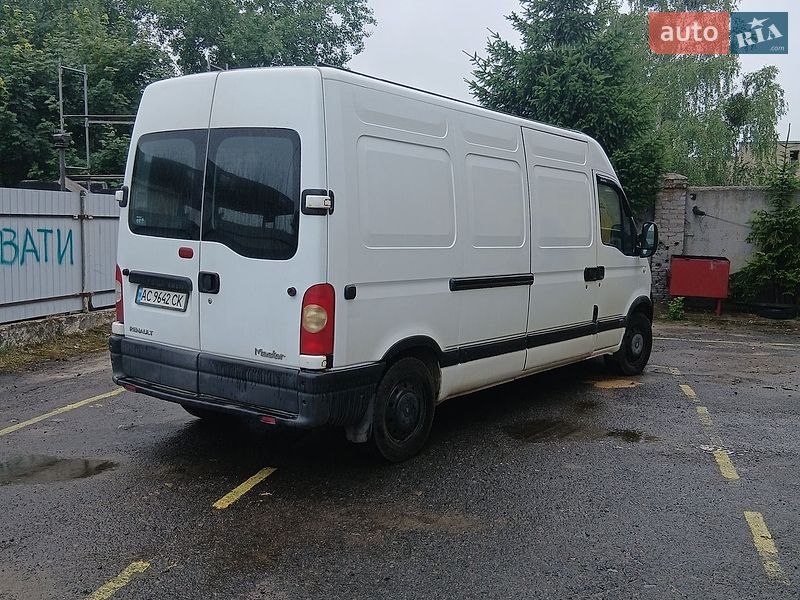 Вантажний фургон Renault Master 2010 в Маневичах