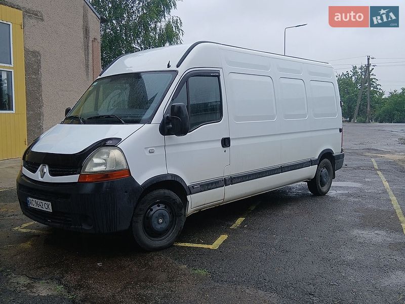 Вантажний фургон Renault Master 2010 в Маневичах