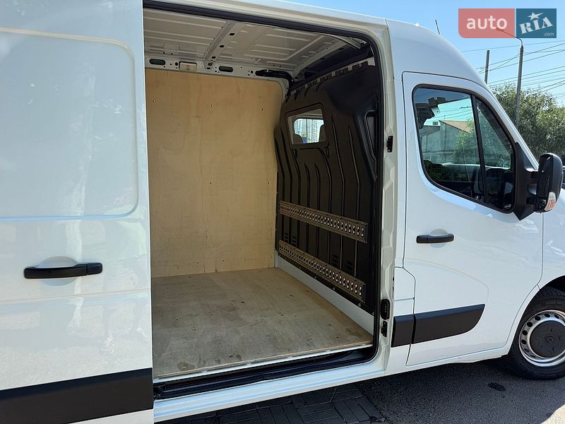 Грузовой фургон Renault Master 2023 в Одессе
