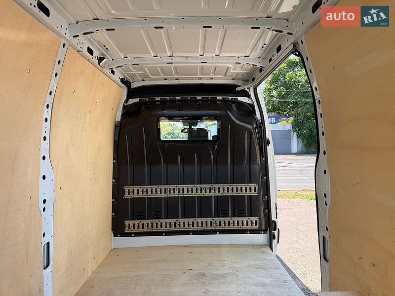 Грузовой фургон Renault Master 2023 в Одессе