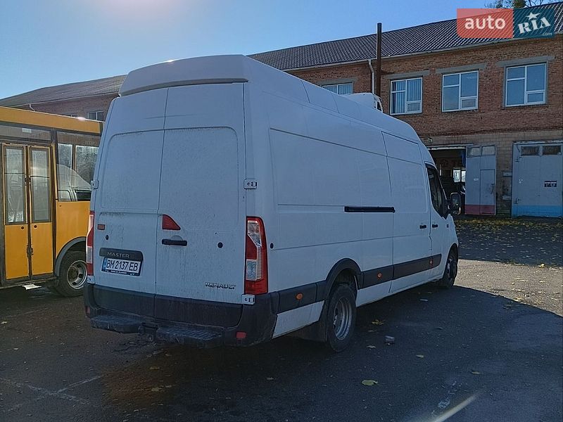 Грузовой фургон Renault Master 2015 в Сумах