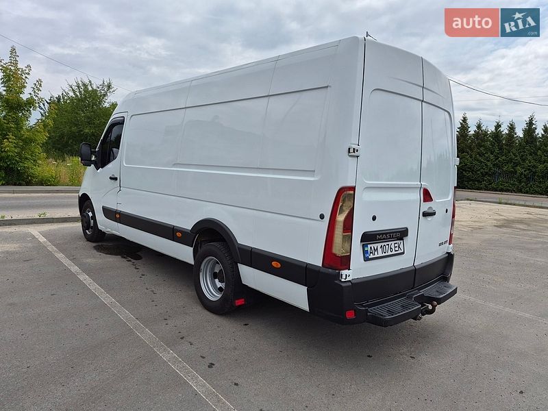 Грузовой фургон Renault Master 2017 в Житомире