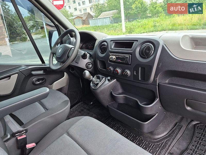 Грузовой фургон Renault Master 2017 в Житомире