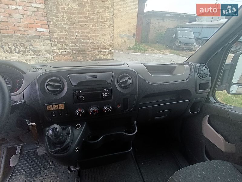 Тентованый Renault Master 2014 в Кропивницком